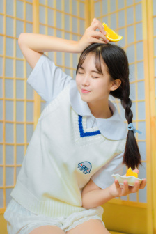 妹妹牛奶好喝還是棒棒糖好吃