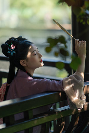 世界金色看中國